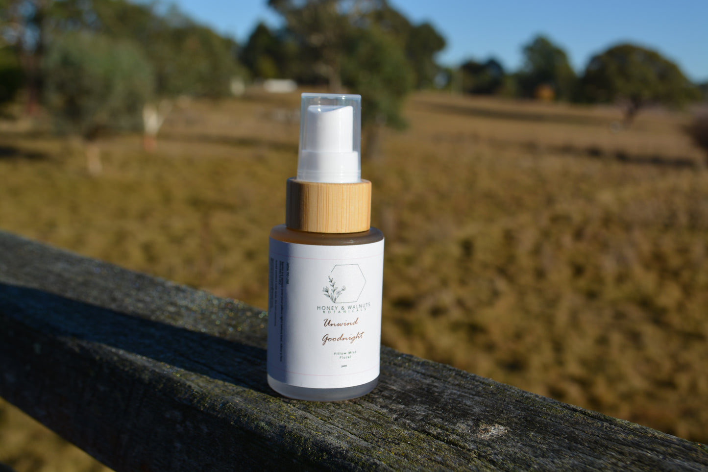 UNWIND GOODNIGHT CHAMOMILE - Pillow mist