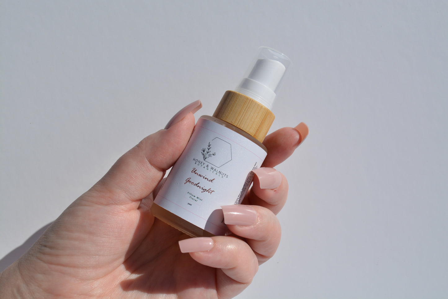 UNWIND GOODNIGHT CHAMOMILE - Pillow mist